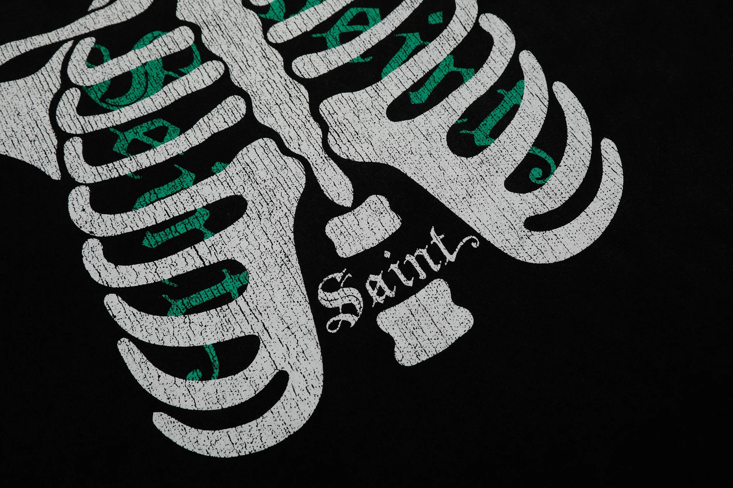 Saint washed vintage skeleton short-sleeved T-shirt Color: washed black Wholesale price: 118 Size: M L XL XXL Style number: 2146